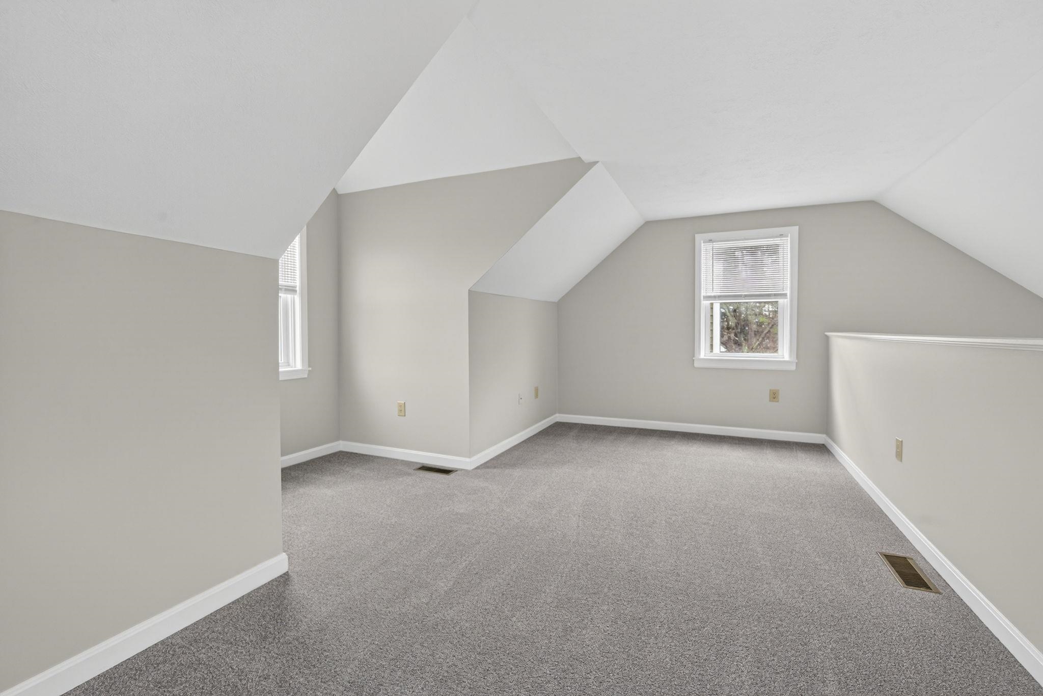 30 Charter Street, Unit 14 Exeter, NH 03833 - Photo 27 of 46