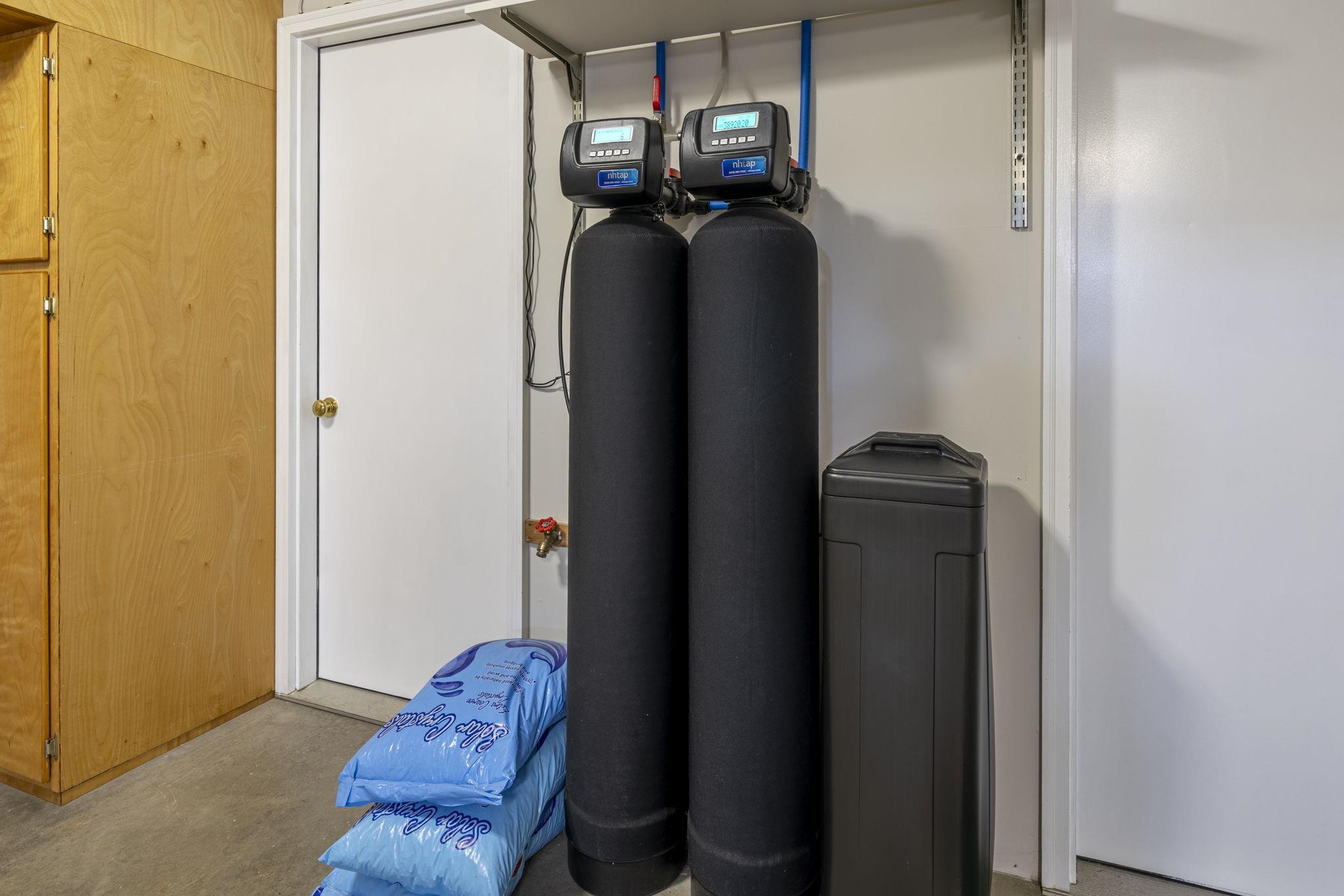 30 Charter Street, Unit 14 Exeter, NH 03833 - Photo 33 of 46