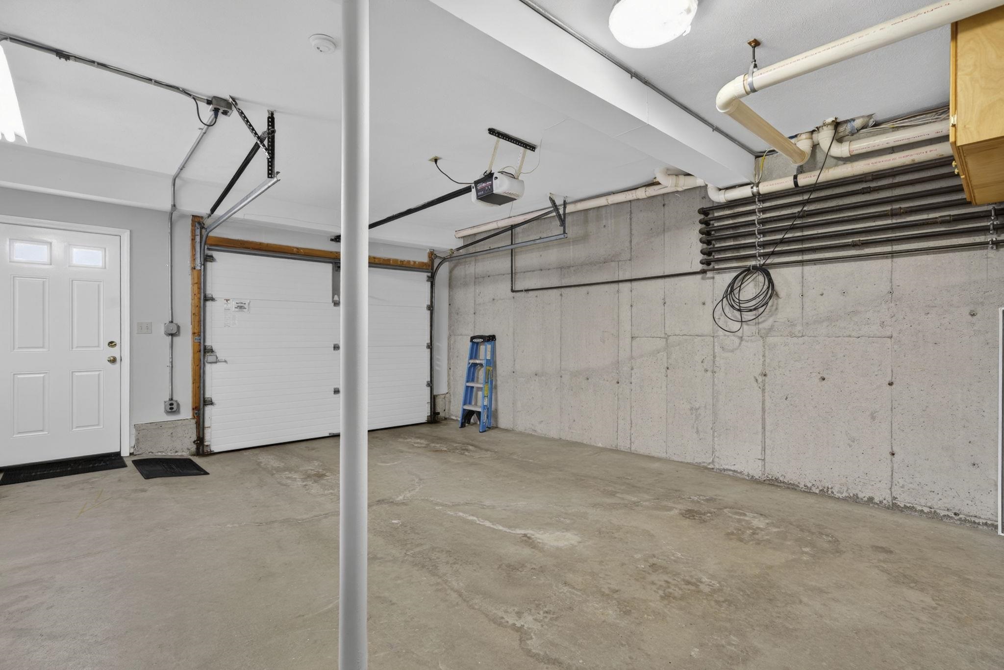 30 Charter Street, Unit 14 Exeter, NH 03833 - Photo 34 of 46