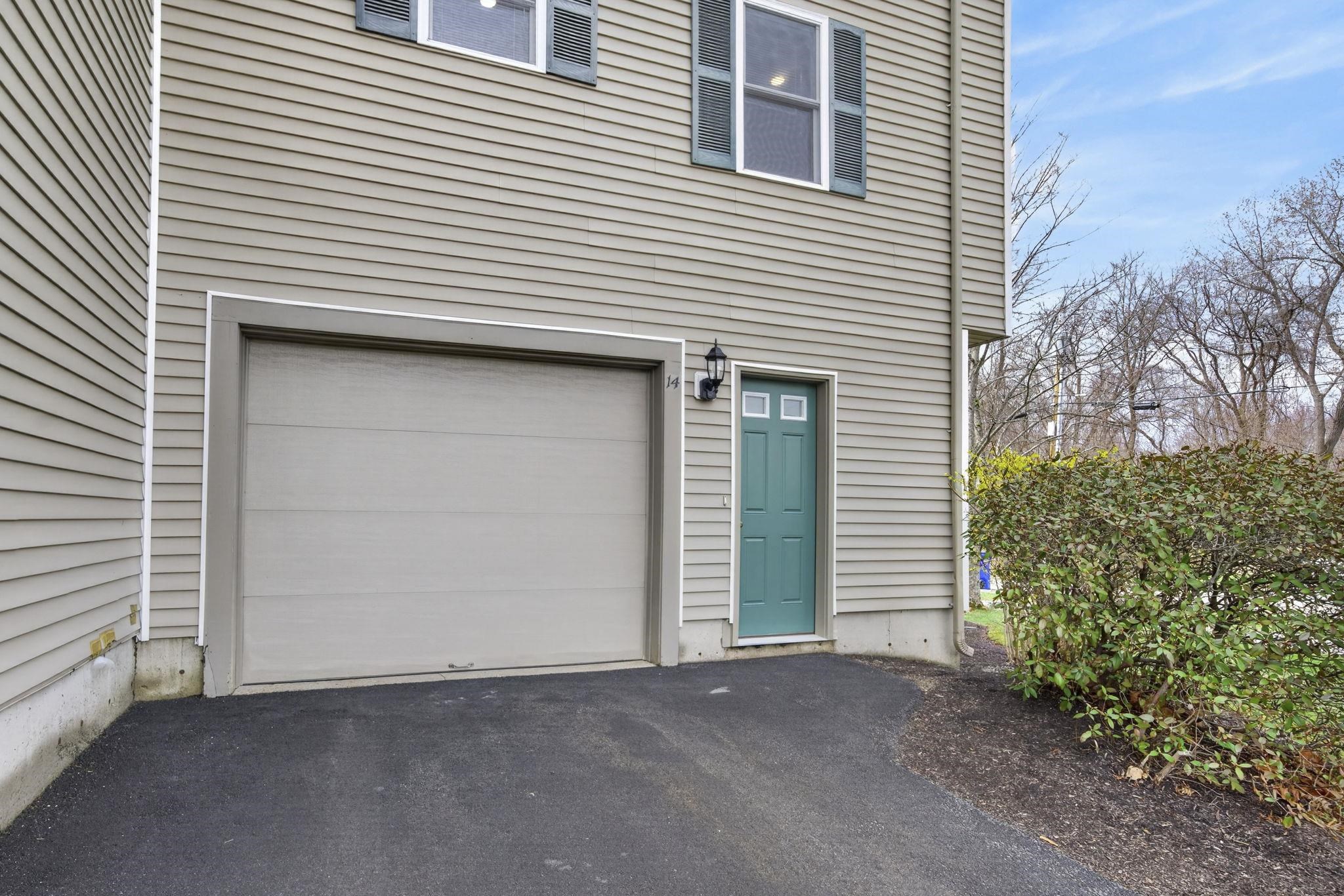 30 Charter Street, Unit 14 Exeter, NH 03833 - Photo 35 of 46