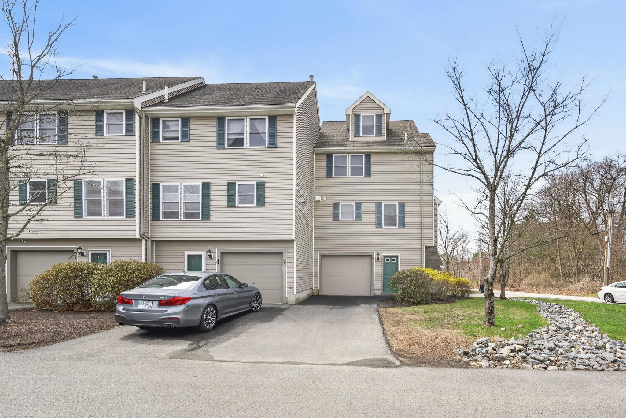 30 Charter Street, Unit 14 Exeter, NH 03833 - Photo 36 of 46