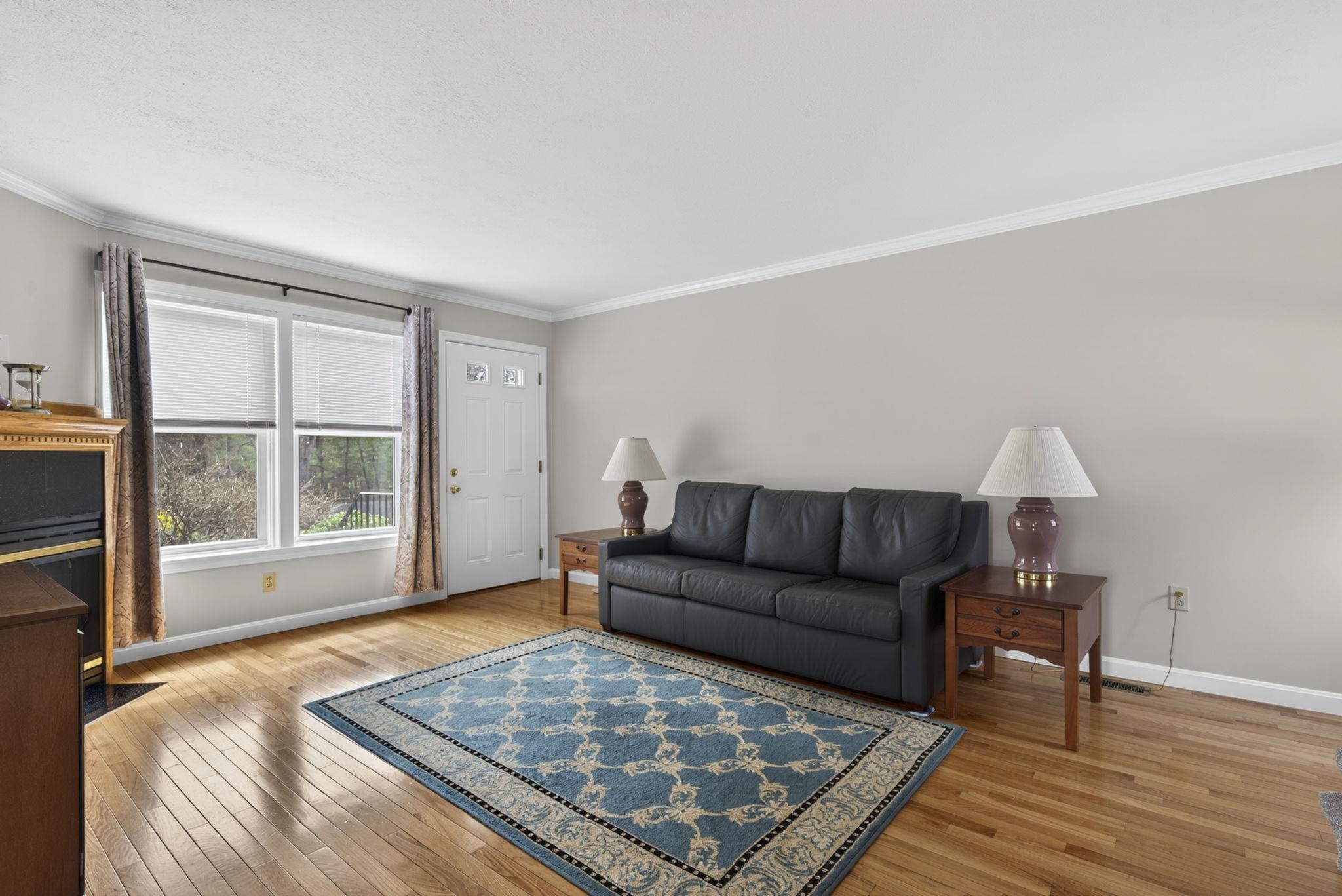 30 Charter Street, Unit 14 Exeter, NH 03833 - Photo 5 of 46