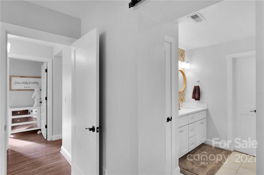 2917 Beech Nut Road, Unit 11 Charlotte, NC 28208 - Photo 23 of 36 Gallery Image 23