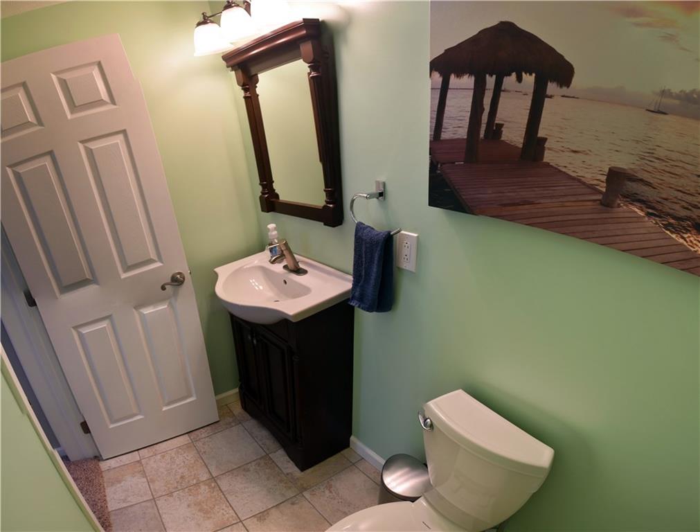 1727 Rutledge Street Pittsburgh, PA 15211 - Photo 6 of 16 FIRST FLOOR POWDER ROOM