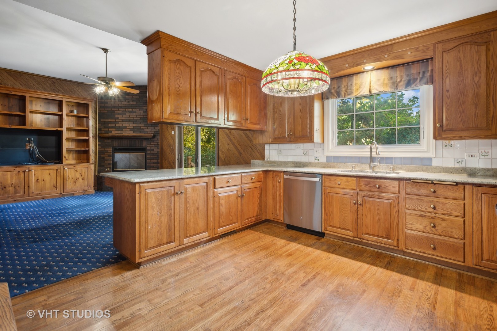 12 Briar Road Golf, IL 60029 - Photo 5 of 29 Gallery Image 5