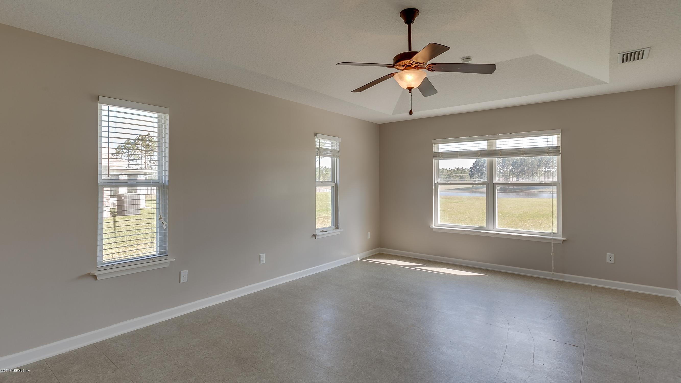 2918 Longleaf Ranch Circle Middleburg, FL 32068 - Photo 12 of 29 Master_Bedroom_View_1