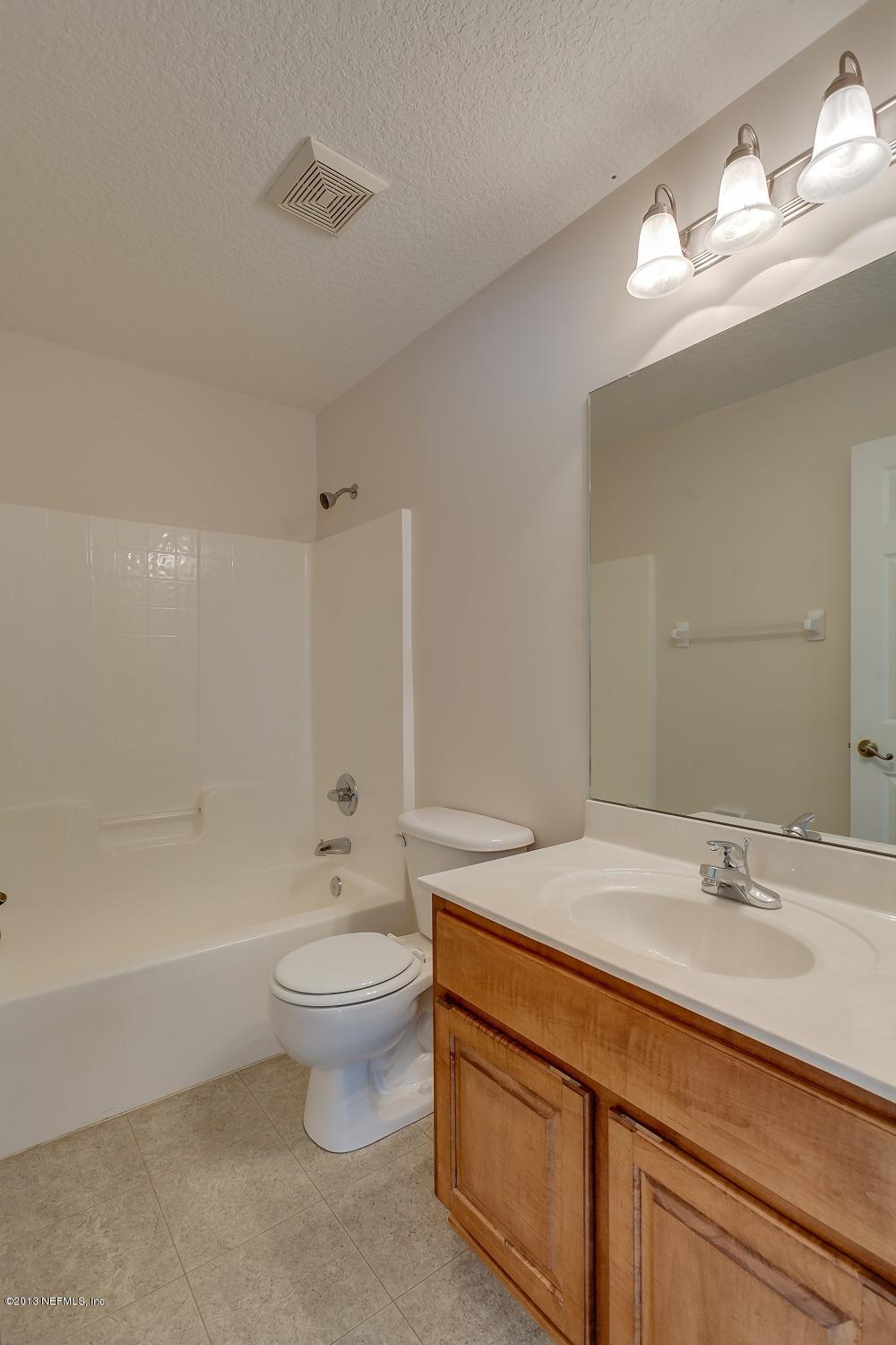 2918 Longleaf Ranch Circle Middleburg, FL 32068 - Photo 21 of 29 Bathroom_2