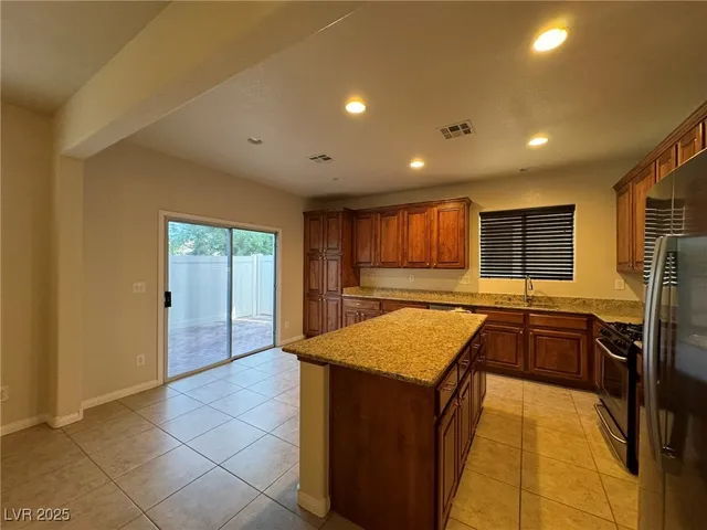 $2,250 | 9048 Winchester Ridge Street, Las Vegas, NV 89139
