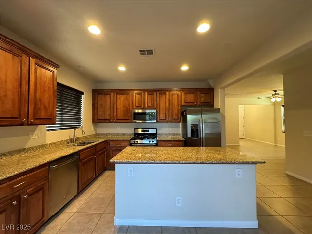$2,250 | 9048 Winchester Ridge Street, Las Vegas, NV 89139
