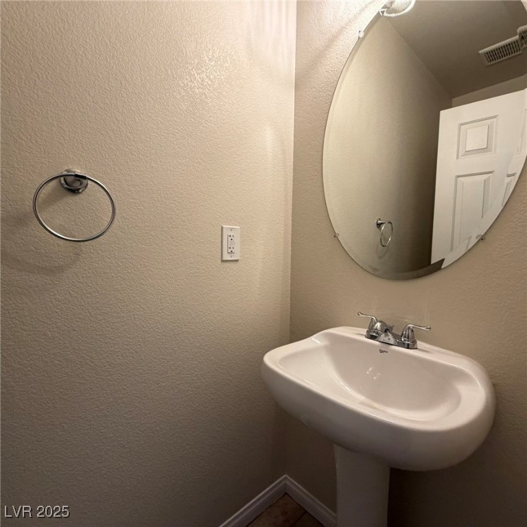 9048 Winchester Ridge Street Las Vegas, NV 89139 - Photo 13 of 37