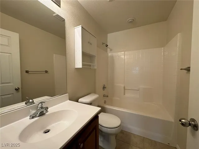 $2,250 | 9048 Winchester Ridge Street, Las Vegas, NV 89139