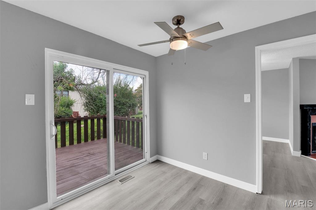 13351 Hiddencrest Lane Ballwin, MO 63021 - Photo 14 of 34