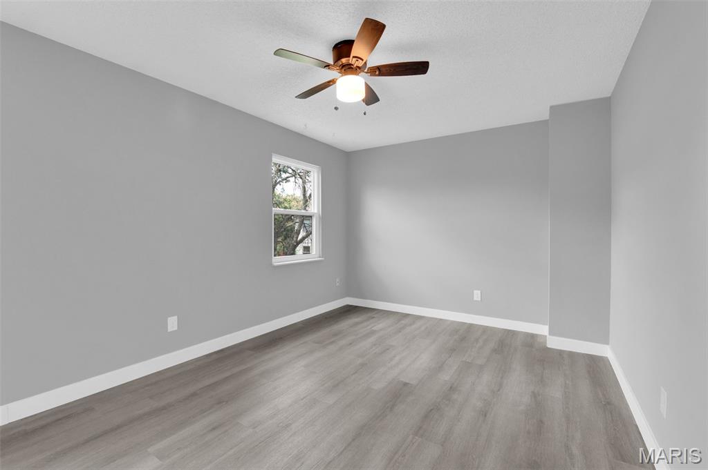 13351 Hiddencrest Lane Ballwin, MO 63021 - Photo 17 of 34