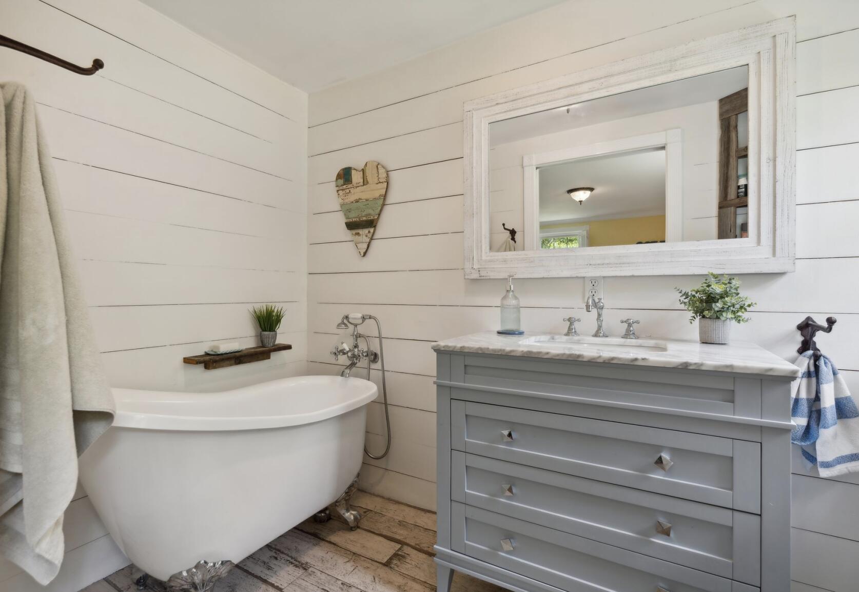 12 Hallmark Road Cumberland Foreside, ME 04110 - Photo 26 of 40 Primary Bath