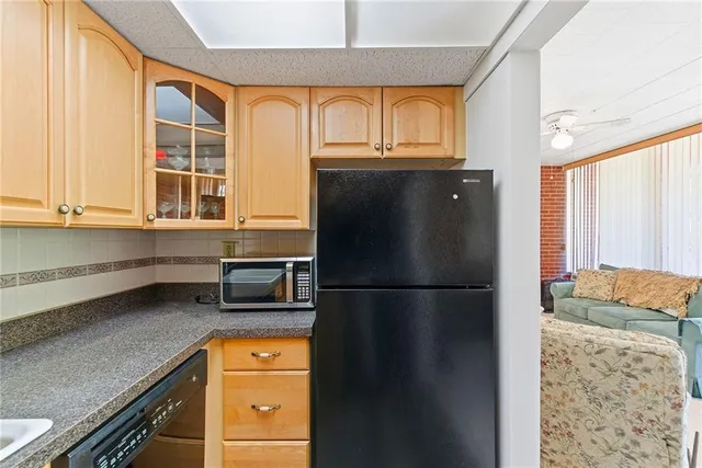 $89,000 | 446 Hoodridge Drive, Unit 310, Pittsburgh, PA 15234