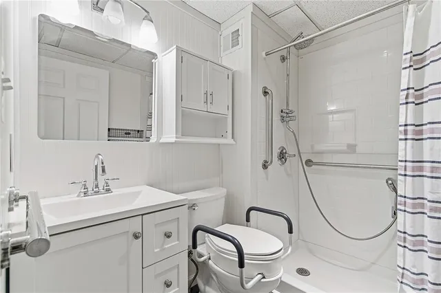 $89,000 | 446 Hoodridge Drive, Unit 310, Pittsburgh, PA 15234