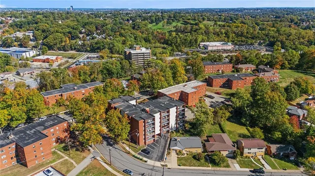 $89,000 | 446 Hoodridge Drive, Unit 310, Pittsburgh, PA 15234