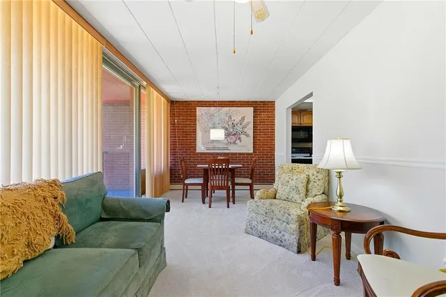 $89,000 | 446 Hoodridge Drive, Unit 310, Pittsburgh, PA 15234