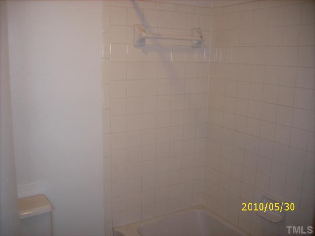 2520 Avent Ferry Road, Unit 201 Raleigh, NC 27606 - Photo 6 of 10 Bathroom