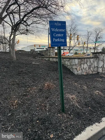 a view of entryway front of house