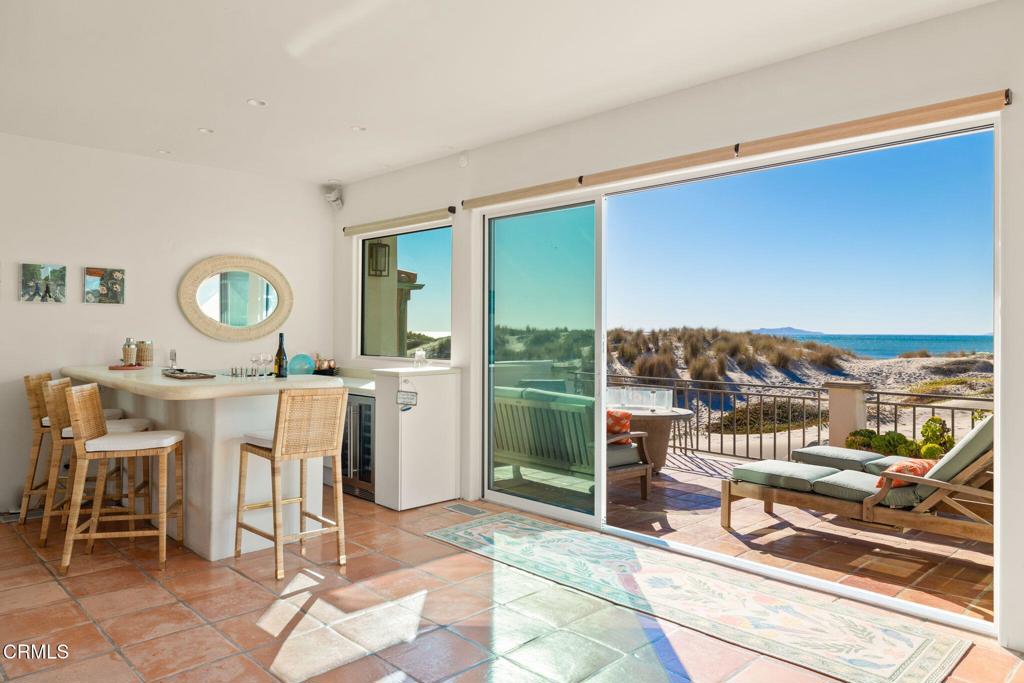 1571 Mandalay Beach Road Oxnard, CA 93035 - Photo 8 of 40