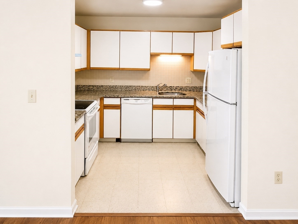 10 Rutledge Street, Unit 1B Worcester, MA 01604 - Photo 5 of 13