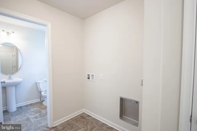 a bathroom with a toilet