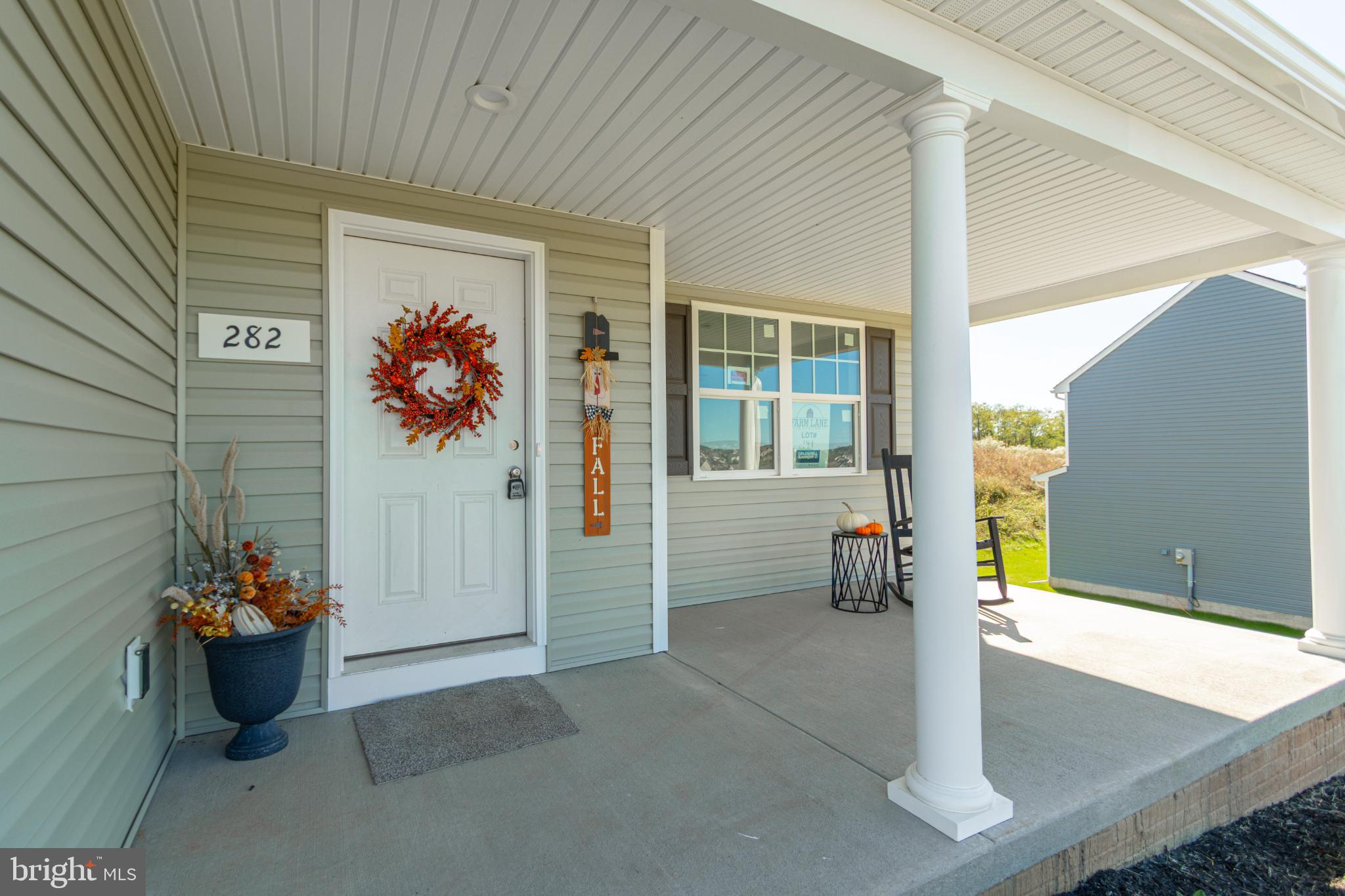 282 Valley View Circle, Unit 141 York, PA 17408 - Photo 3 of 43 a view of a entryway door of the room