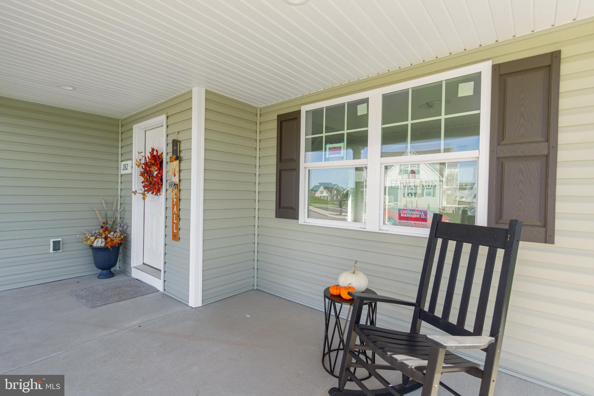 282 Valley View Circle, Unit 141 York, PA 17408 - Photo 4 of 43 a view of outdoor seating area