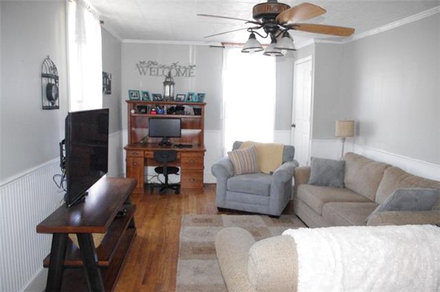 212 Buffalo Road Carthage, TN 37030 - Photo 6 of 15 22x15 Living Room