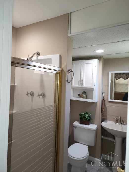 851 West Sharon Road Forest Park, OH 45240 - Photo 3 of 20 Gallery Image 3