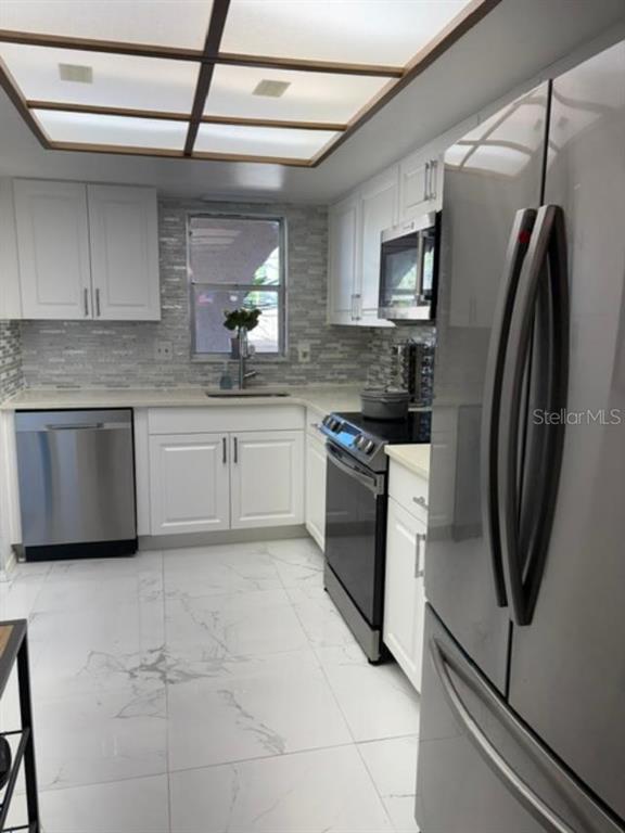 9700 Starkey Road, Unit 113 Seminole, FL 33777 - Photo 2 of 15