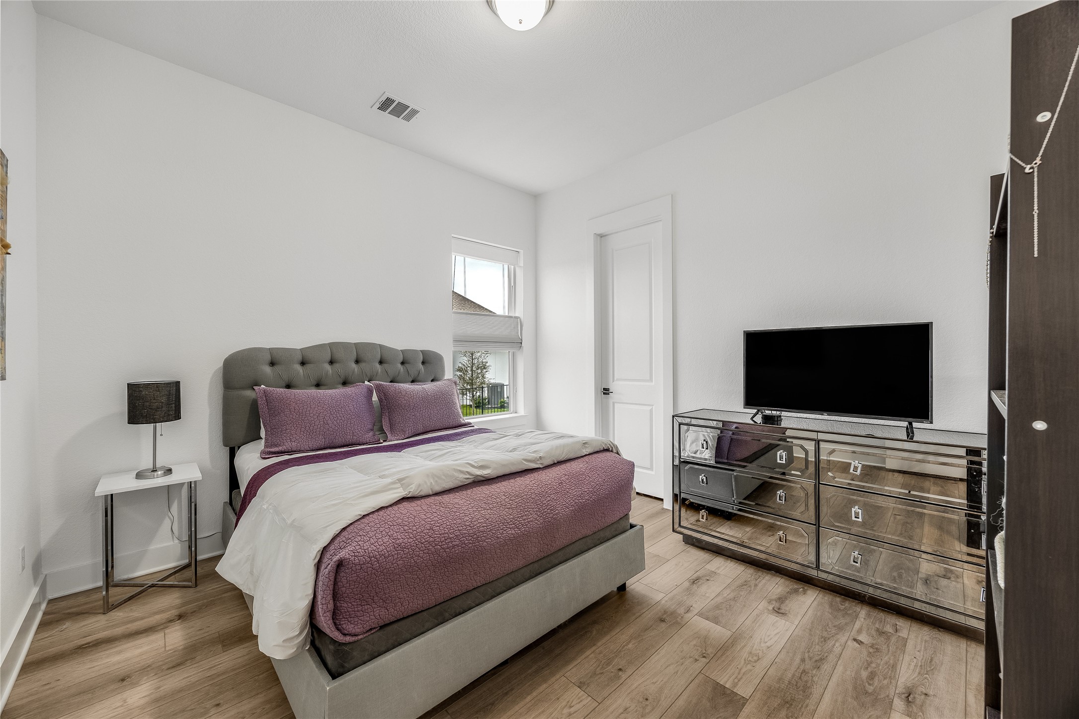 494 Prairie Clover Drive Dripping Springs, TX 78620 - Photo 26 of 39 Second Bedroom with Ensuite Bath