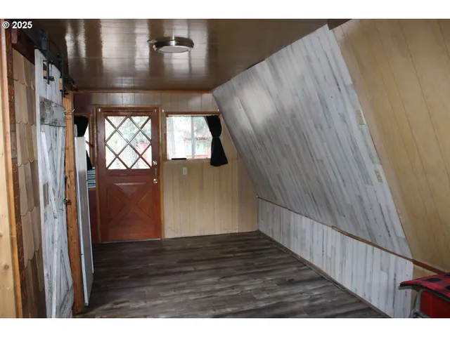 $180,000 | 76939 Rock Creek Lane, Adams, OR 97810