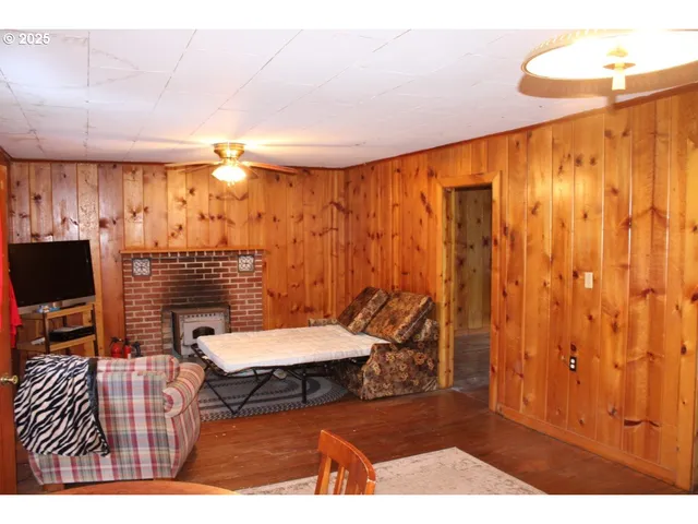 $180,000 | 76939 Rock Creek Lane, Adams, OR 97810