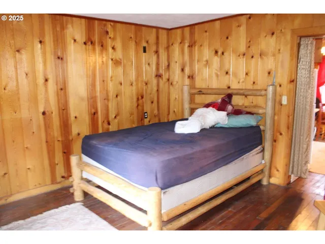 $180,000 | 76939 Rock Creek Lane, Adams, OR 97810