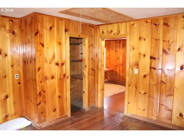 $180,000 | 76939 Rock Creek Lane, Adams, OR 97810