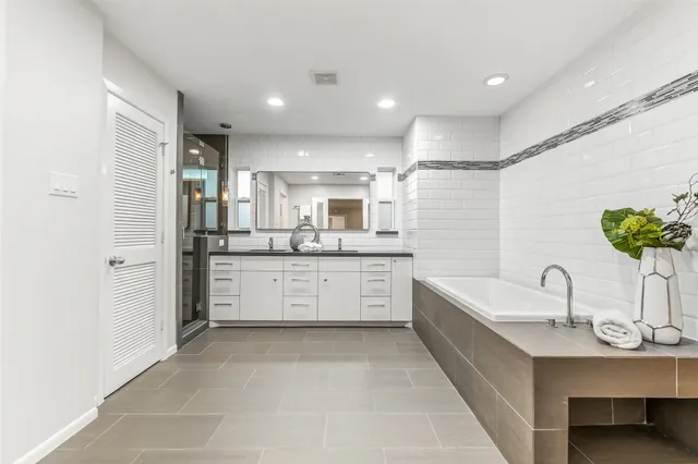 $8,250 | 12326 Old Oaks Drive, Houston, TX 77024