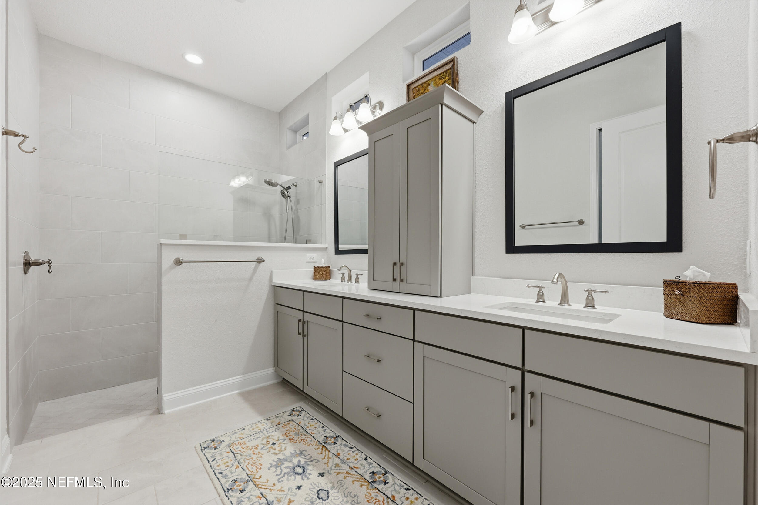 10339 Innovation Way Jacksonville, FL 32256 - Photo 13 of 39 Primary Bath-downstairs