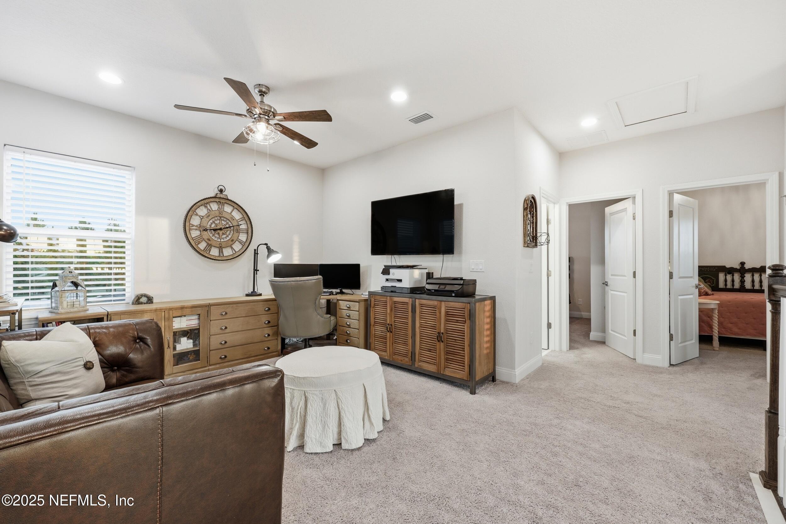 10339 Innovation Way Jacksonville, FL 32256 - Photo 17 of 39 Loft Area