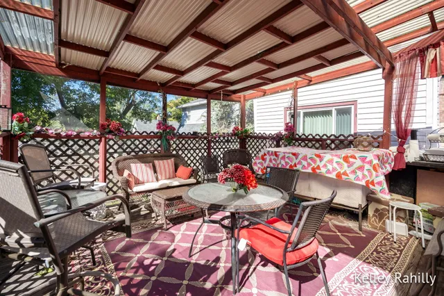 $288,000 | 1116 Noble Street Southeast, Grand Rapids, MI 49507