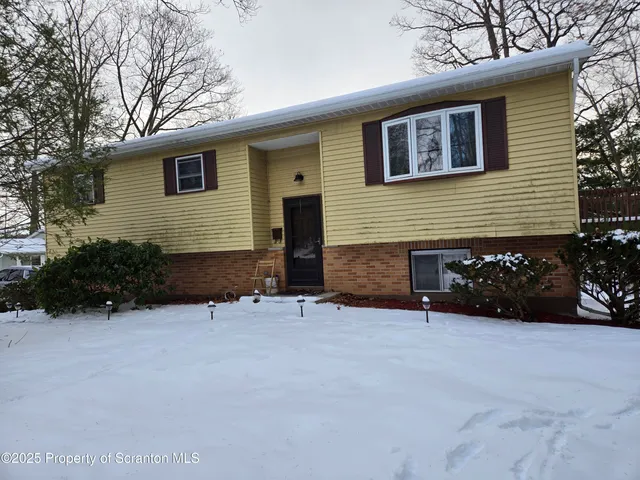 $280,000 | 300 Earl Street, Clarks Summit, PA 18411