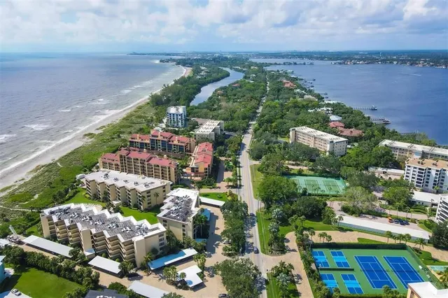 a view of lake and yard