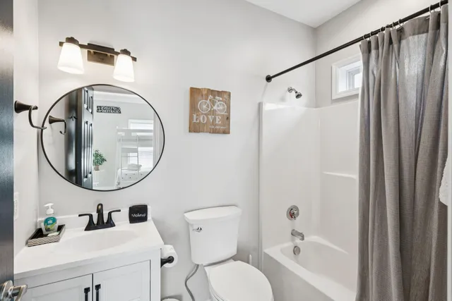 $989,000 | 116 West 2nd Street, Folly Beach, SC 29439