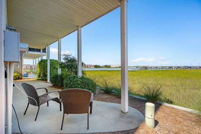 $989,000 | 116 West 2nd Street, Folly Beach, SC 29439