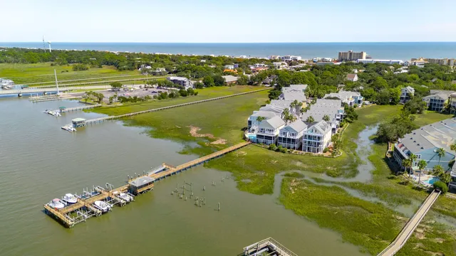 $989,000 | 116 West 2nd Street, Folly Beach, SC 29439