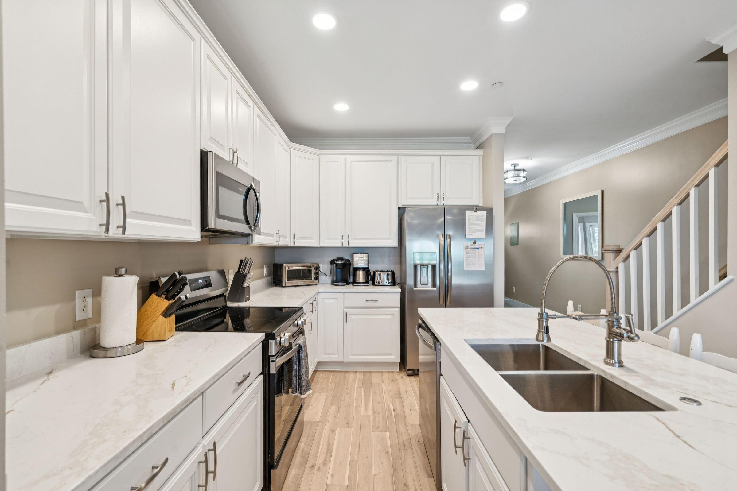 116 West 2nd Street Folly Beach, SC 29439 - Photo 6 of 31 Kitchen