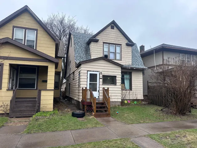 $157,500 | 1620 Banks Avenue, Superior, WI 54880