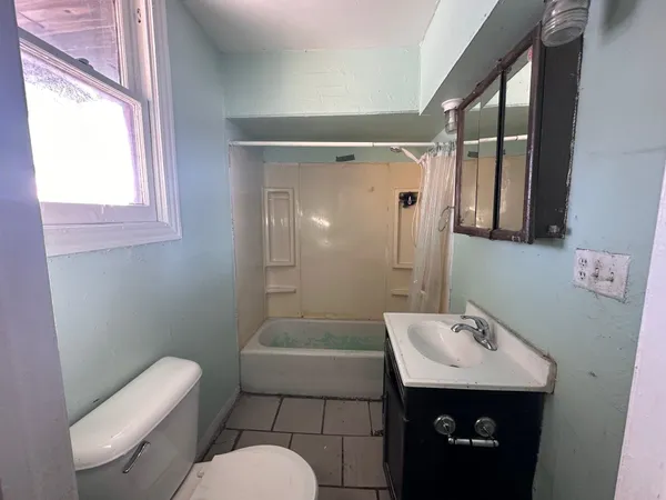 $142,500 | 1620 Banks Avenue, Superior, WI 54880