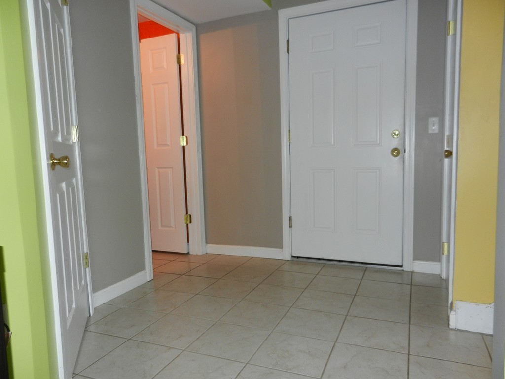 40 Indian Run Road Bellingham, MA 02019 - Photo 10 of 15 an empty room with windows